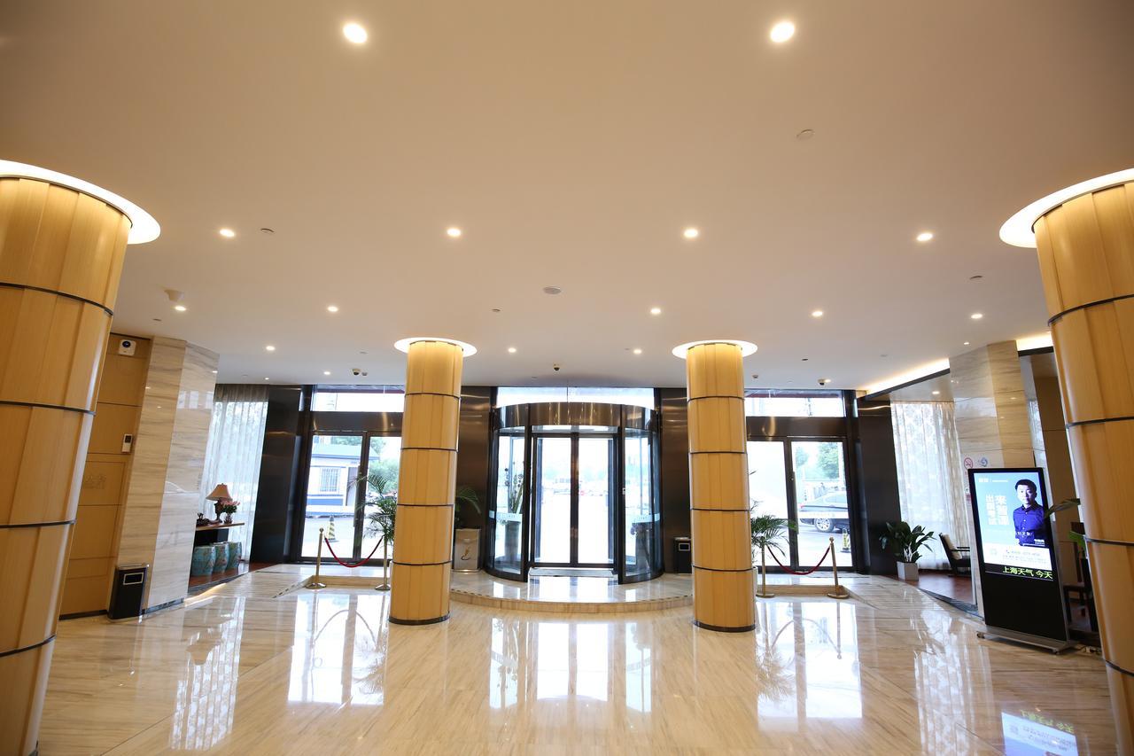 科冠丽呈睿轩上海虹桥枢纽国展中心酒店 外观 照片